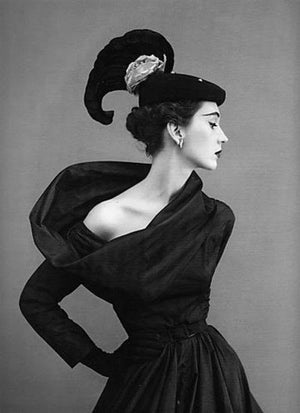 Art Class Tour : Elsa Schiaparelli "Shocking as a Fashion Statement for the Avant-Garde"