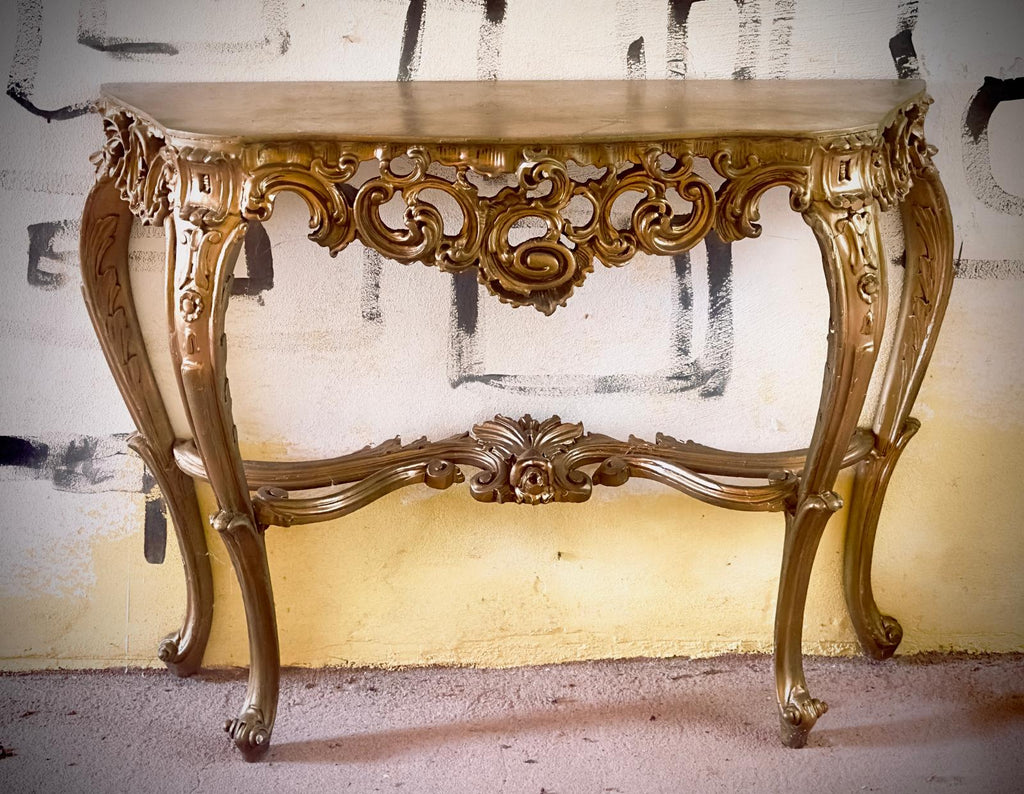 Ornate Console Table in Rococo Revival Style – Decorative Replica with Gilt Finish