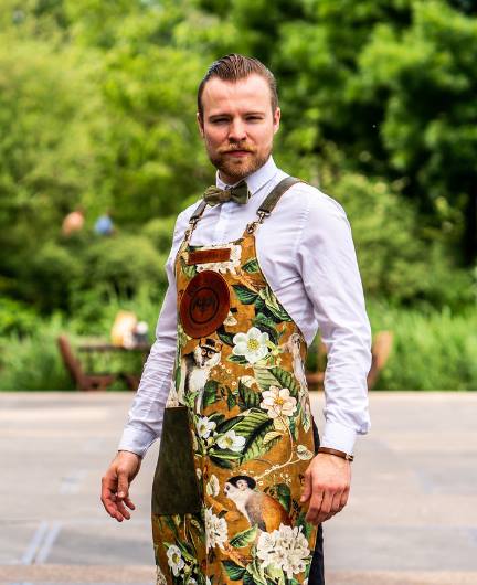 Barcadi apron model Eric van Beek apronstudio Amsterdam Rum