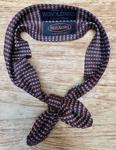 Load image into Gallery viewer, Silk accessoire recycled and made of a Missoni silk tie