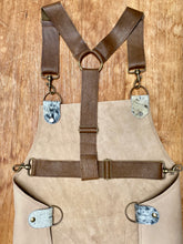 Load image into Gallery viewer, Light leather apron with pockets (one of a kind)