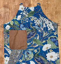 Load image into Gallery viewer, Reversible apron