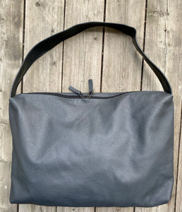 22128 "The grey leather one with the zipper"