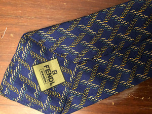Choker recycled made of Fendi silk tie.